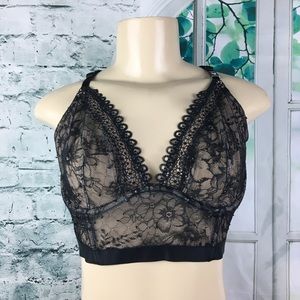 2/$30 Victoria’s Secret Very Sexy Laced Back 34D